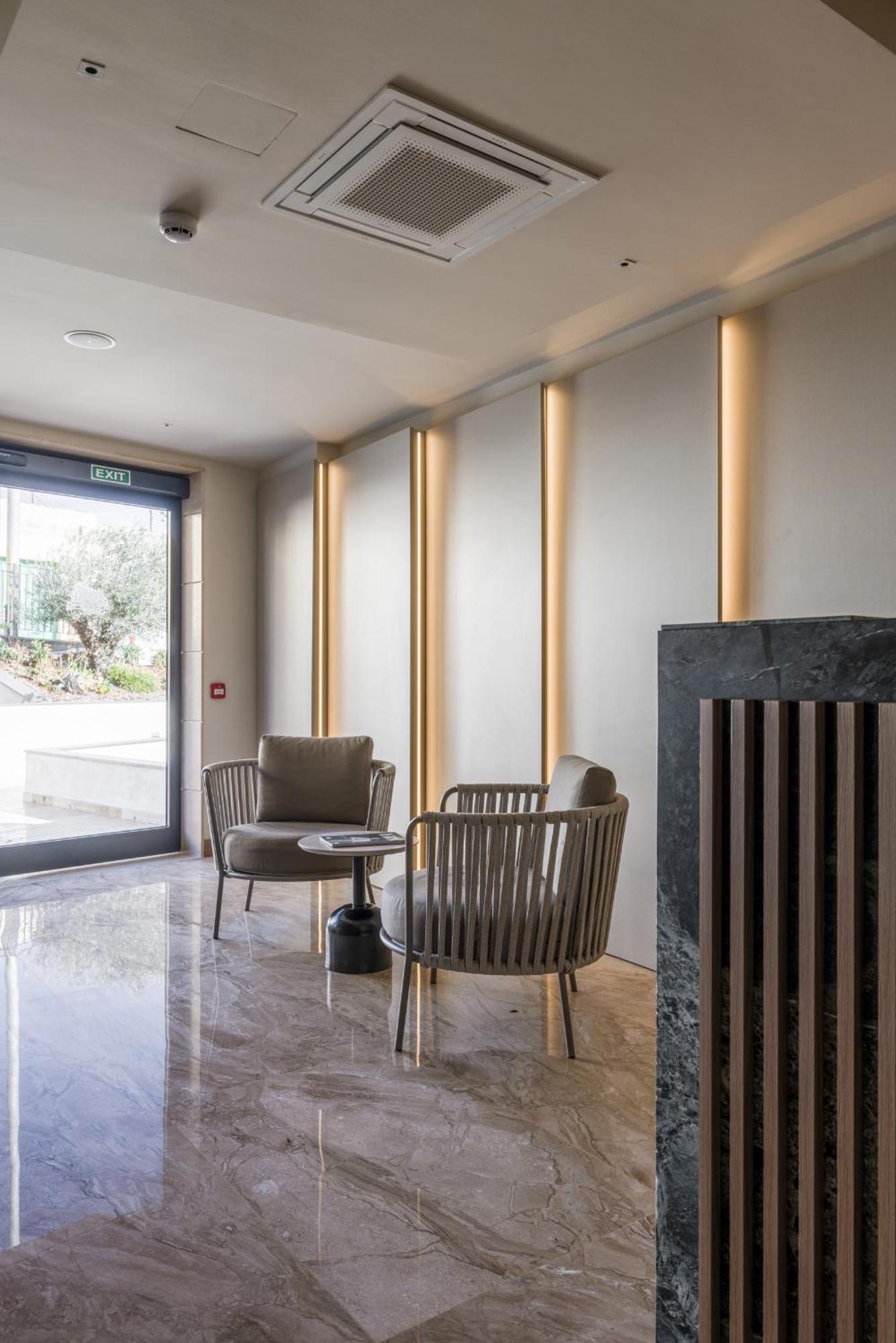 Deep Blu Boutique Hotel *